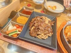 铁板烤黄牛肉-金博士朝鲜民族餐厅(工大店)