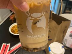 -瑞幸咖啡(凯德埃德蒙顿路店)