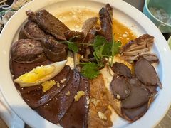 -潮界(LU·ONE凯德晶萃广场店)