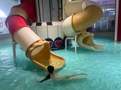 -涨巢·潮玩水疗局