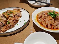 -东口码头·烧鸽子·鱼头泡饼·地方菜(金鹰悦城店)
