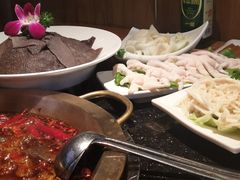 -潮火锅·麻辣牛肉火锅(观音桥方圆·LIVE店)