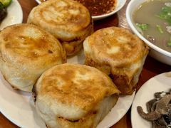 -宝瑞门钉肉饼店