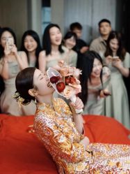 -Lady  Jane高端婚纱礼服馆