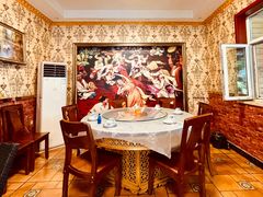 包厢-天羽烤乳鸽店(财大家属院店)