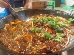 -鸿顺老铁锅美蛙鱼府(解放碑店)