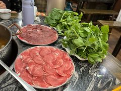 -乳仔牛牦牛汤锅 烤羊排(松潘古城店)