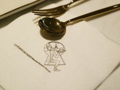 餐具摆设-La Porte de Paris 巴黎之门法式甜品