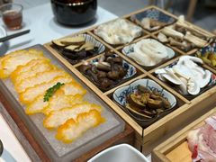 -花菇朵 ll 野生菌火锅·精品云南菜(后沙峪店)