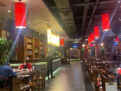 大堂-张大胡子鱼头火锅酒楼(长益路店)