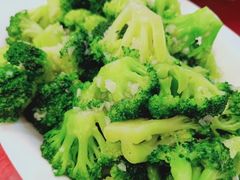 蒜茸西兰花-玉华台饭庄(裕中西里小区店)