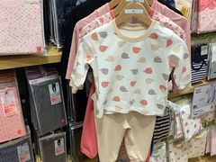 -优衣库(上海虹口龙之梦店)