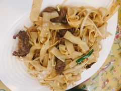 干炒牛河-芳姨广东砂锅粥(张庄路店)