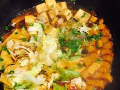 东北乱炖-人民公社铁锅炖·东北菜(卫国道店)