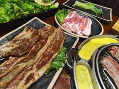 -青瓦炭韩潮烤肉(花园道店)