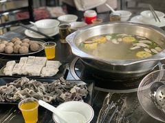 -牛一煲美食(江高店)