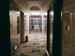 -宸玥酒店(成都西南财大地铁站店)