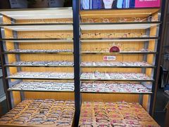 -优医视平价眼镜蔡司依视路折扣工厂店(十里堡店)