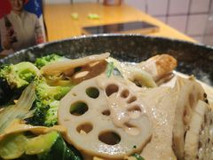 -俏巴蜀烤鱼·重庆菜·烤牛蛙(上海沙龙店)