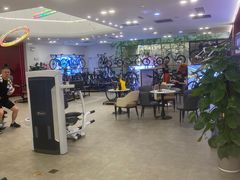 -英派斯健身旗舰店(海信国际中心馆)