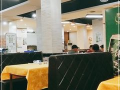 大堂-东记潮汕美食砂锅粥小炒烧烤(镇南大街店)