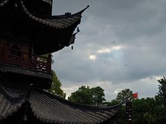 -龙华寺