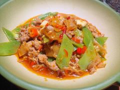 土家摆子肉-吃饭皇帝大土家民族菜(荟聚店)