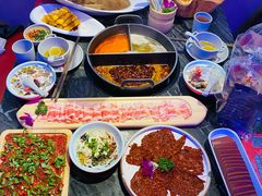 -热火朝天鲜切牛肉火锅(南强街巷店)