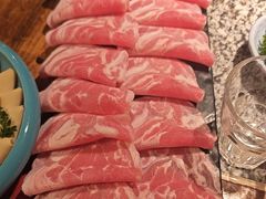 -老牌坊云南鱼豆花火锅(哈西万达店)