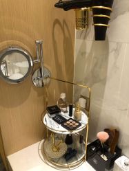 -香港倾城国际·美容美体中心