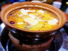 鸡煲花胶汤-港迹·鲜围煮海鲜火锅(湖州时代广场店)