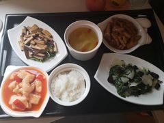 -优护佳月嫂育儿嫂中心(静安店)