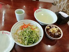 -天天初二·天津传统捞面·天津特色菜(凌奥总店)