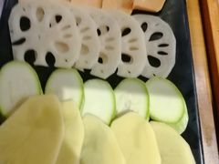 蔬菜拼盘-唯成•韩国炭火烤肉 유성고기