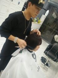 -DL HAIR SALON