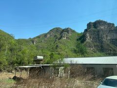 -大平台龙居瀑布旅游区