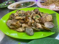 -明记烧鱼美味店