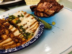 -山明水秀大饭店