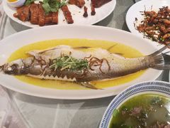 -品悦酒店(三林古镇店)