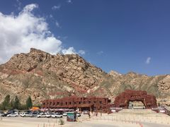 -冰沟丹霞旅游景区