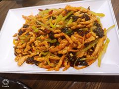 鱼香肉丝-东北饭店·饺饺者( 学府壹号店)