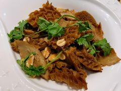 -山明水秀大饭店