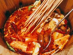 -聚串门儿·东北烧烤(信义坊店)