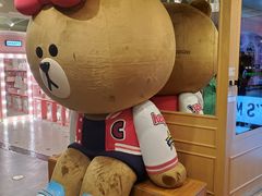 -LINE FRIENDS Garosu-gil Flagship Store