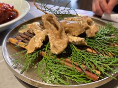 -草家酱蟹炭火烤肉店(珲春南路一店)