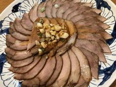 秘制熏肉-陈阿婆鱼头泡饼·京味菜(复兴路店)