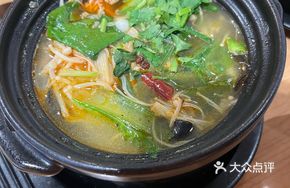 Spicy Beef and Enoki Mushroom Hot Pot