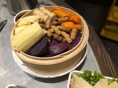 -野山舂·贵州现舂酸汤牛肉(民生路店)