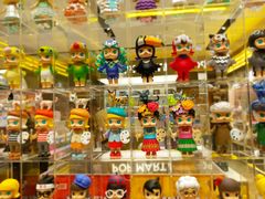 -泡泡玛特POPMART(世豪广场店)