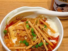 酸辣豆花-皇城坝小吃(科华成都王府井购物中心店)